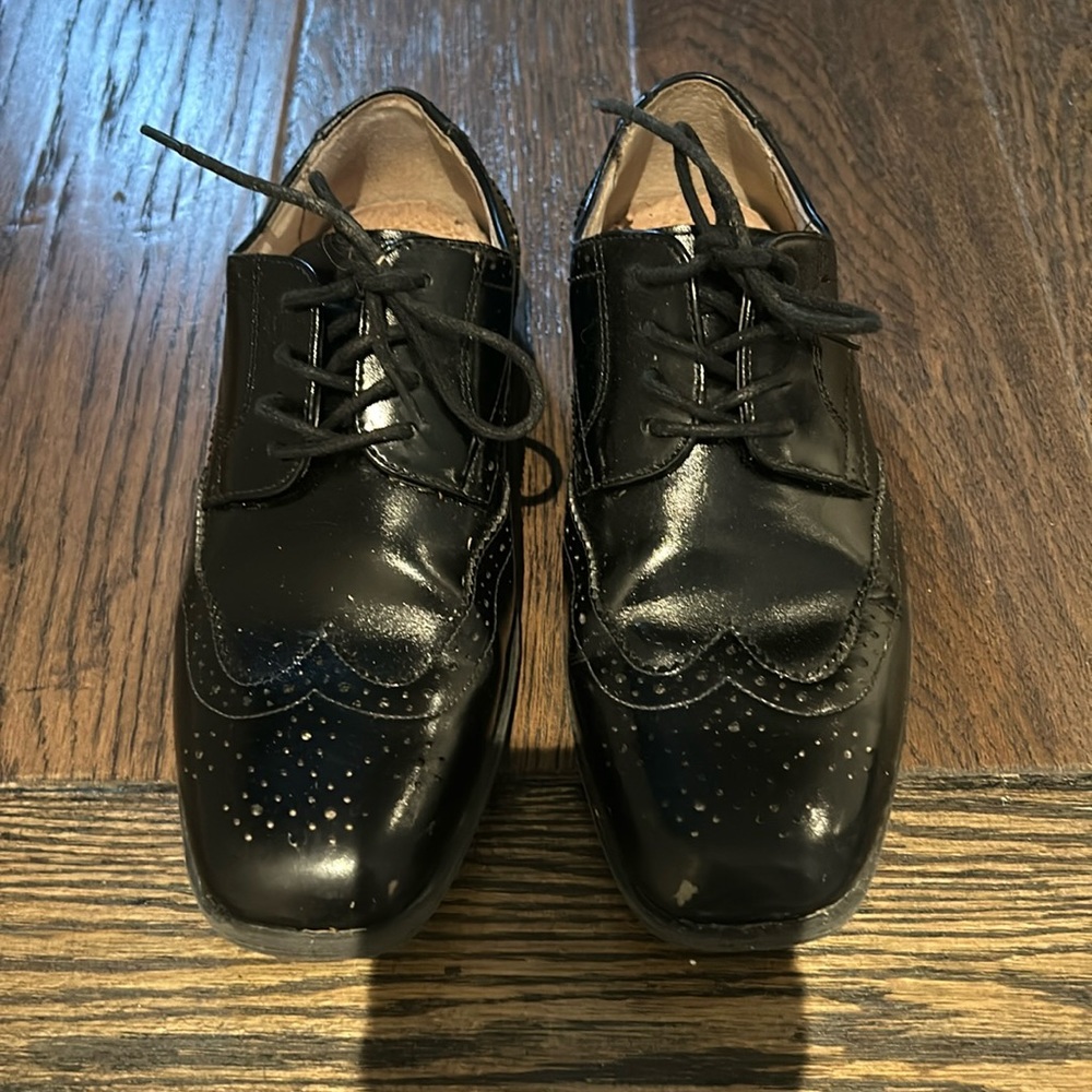 Boys dress shoes size 2.5